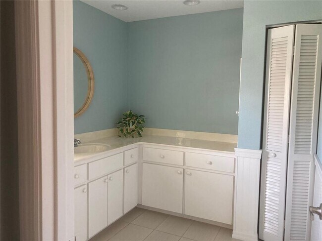 Building Photo - 4835 Jacaranda Heights Dr