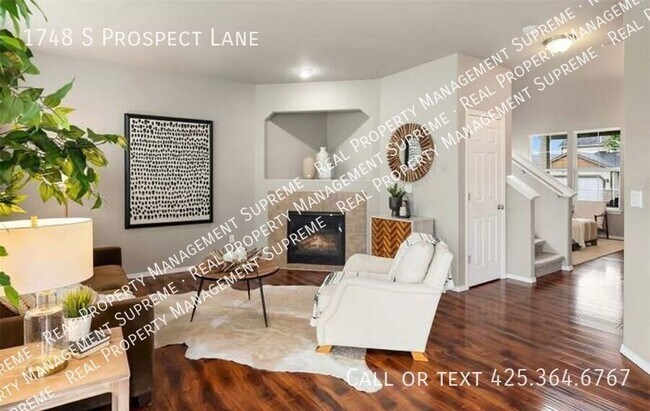 Building Photo - 1748 S Prospect Ln
