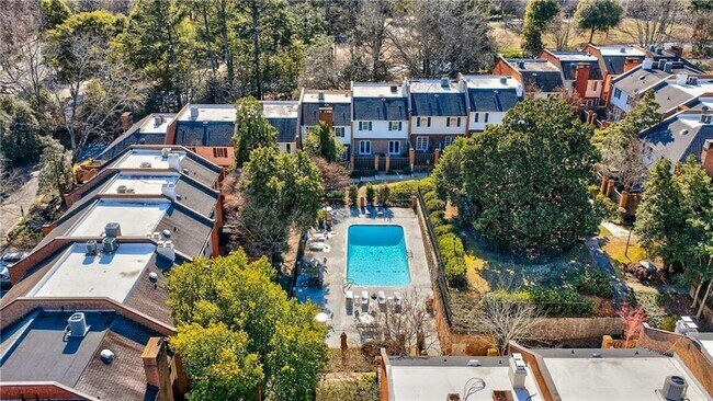 Building Photo - 15 Prescott Walk NE