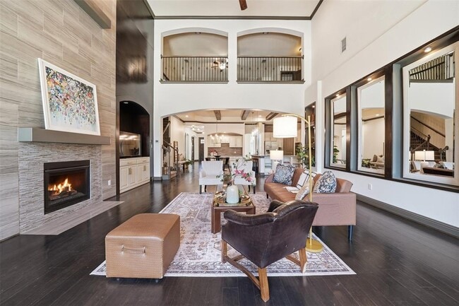 Building Photo - 8729 Vantage Point Dr