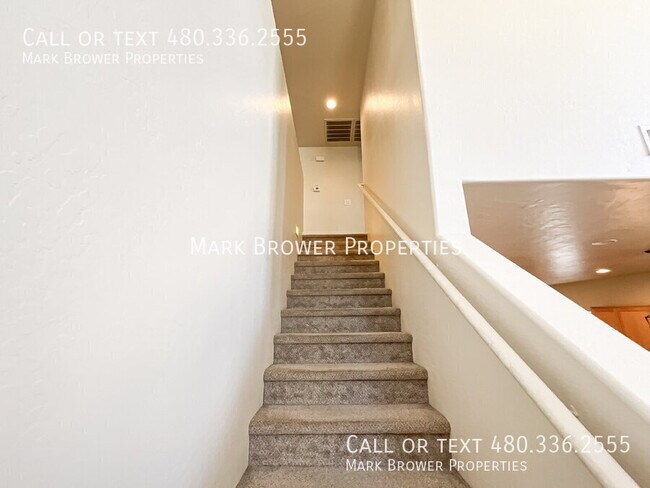 Building Photo - 396 E Bradstock Way