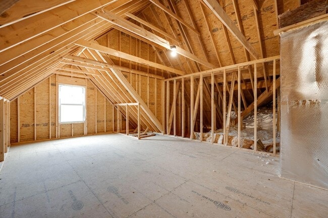 Building Photo - 1725 Oakvale Dr