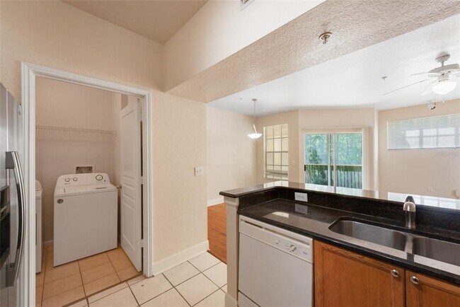 Building Photo - 5125 Palm Springs Blvd
