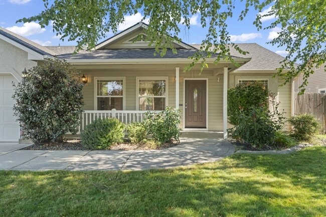 Building Photo - 1770 W Bellagio Dr