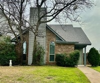 Building Photo - 2832 Shady Brook Dr