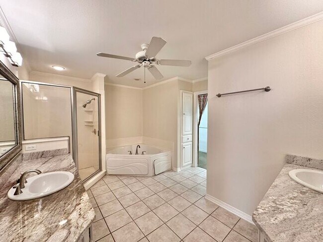 Building Photo - Available Now! Stunning Home in the Heart ...