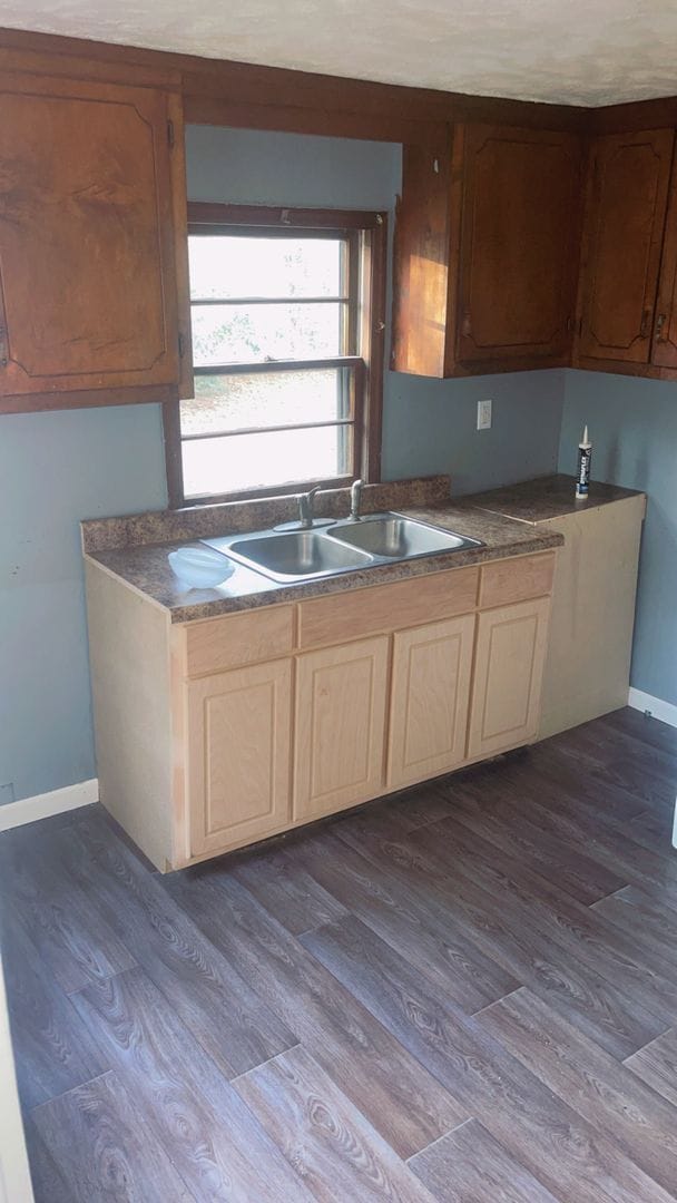 Building Photo - 327 Roosevelt St