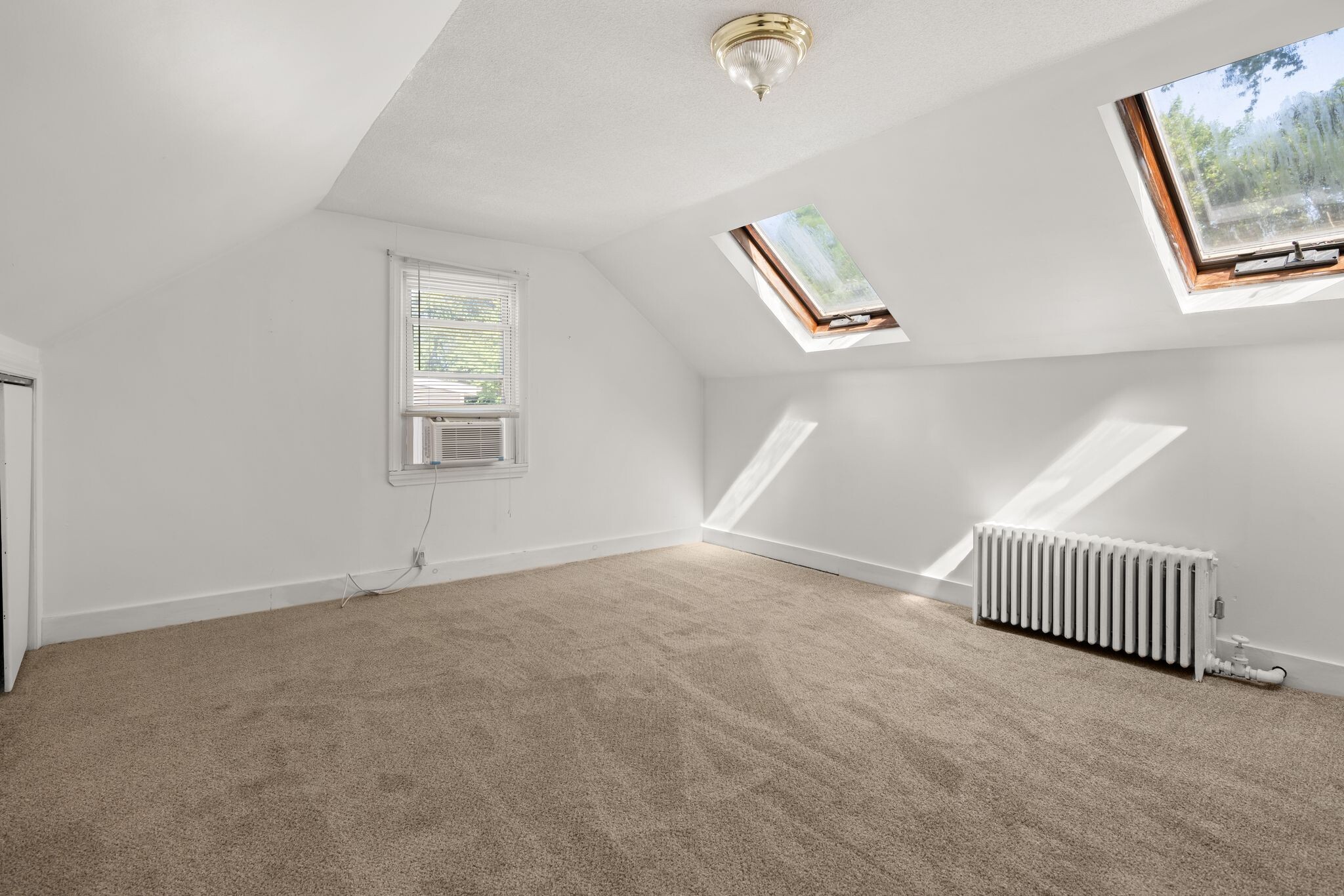 Building Photo - 89 Campbell Ave