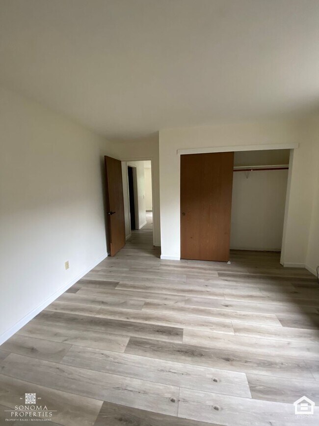 Building Photo - Charming  2BD/2BA Home in Sonoma