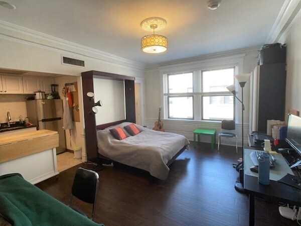 Building Photo - 465 Commonwealth Ave