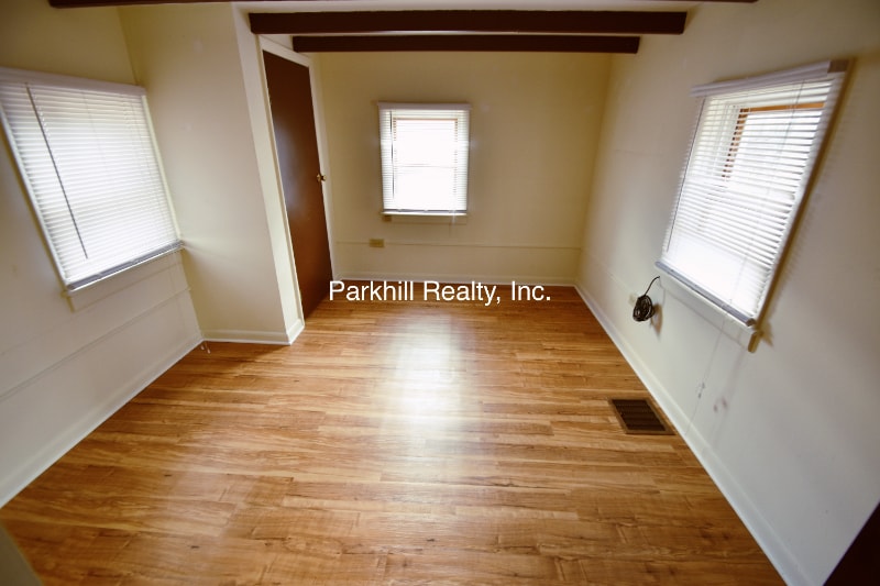 Building Photo - 308 Wood St