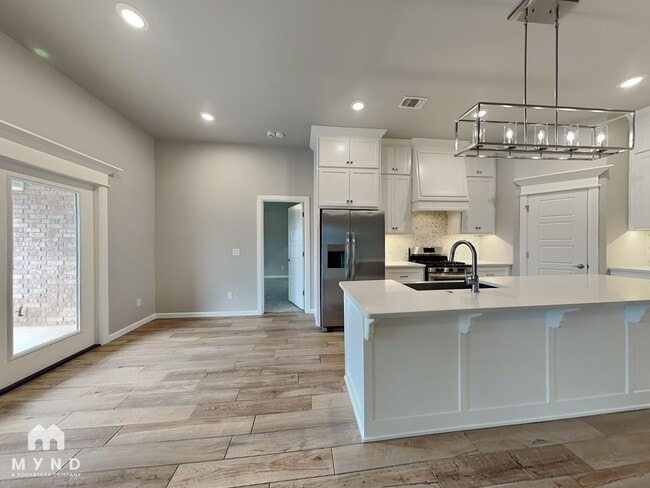 Building Photo - 4105 Palmetto Trail