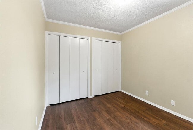 Building Photo - 2600 Brickford Cove