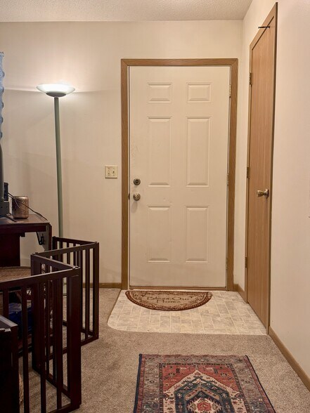 Building Photo - 1411 Devney Dr