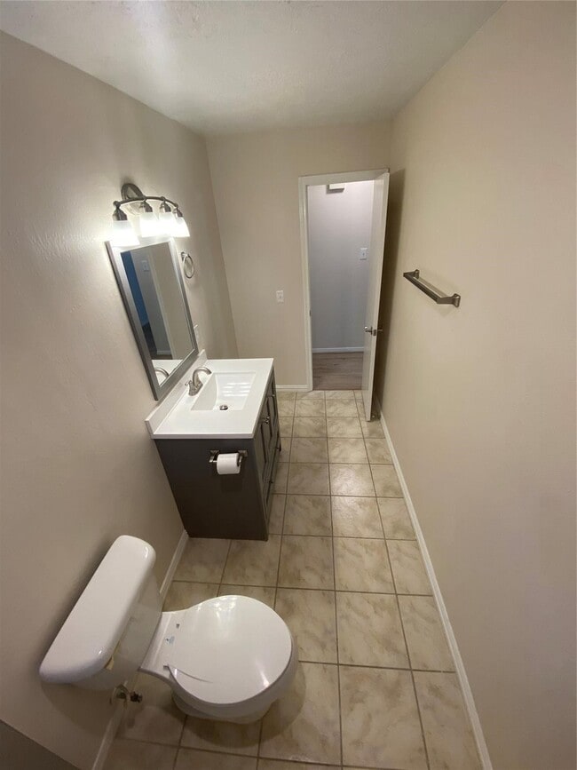 Building Photo - 33 N Rain Forest Ct