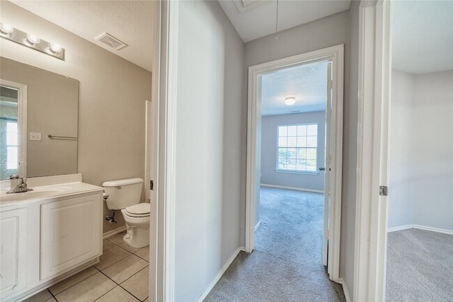 Building Photo - 2907 Hackamore Ln