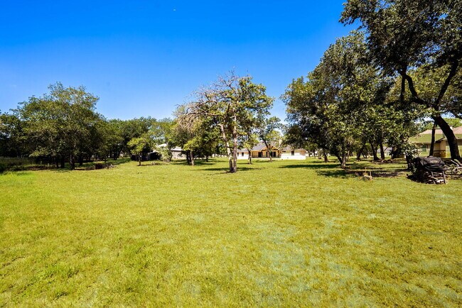 Building Photo - Where Southern Charm Meets Everyday Comfort