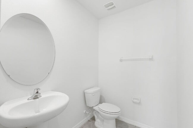 Building Photo - LIKE NEW Home For Rent in Avalon Park West!