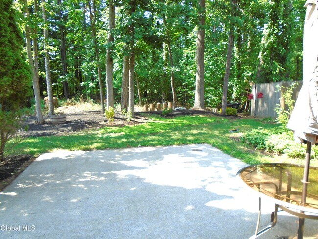 Building Photo - 44 Thimbleberry Rd