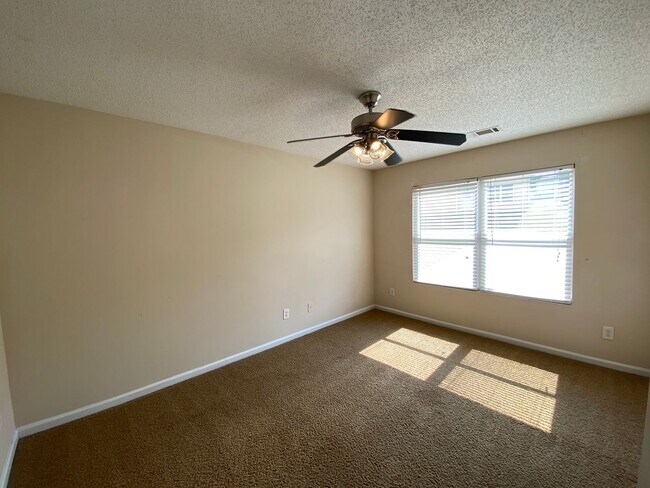 Building Photo - BRIDGEWATER HOME! PRE-LEASING FOR AUGUST 2026!