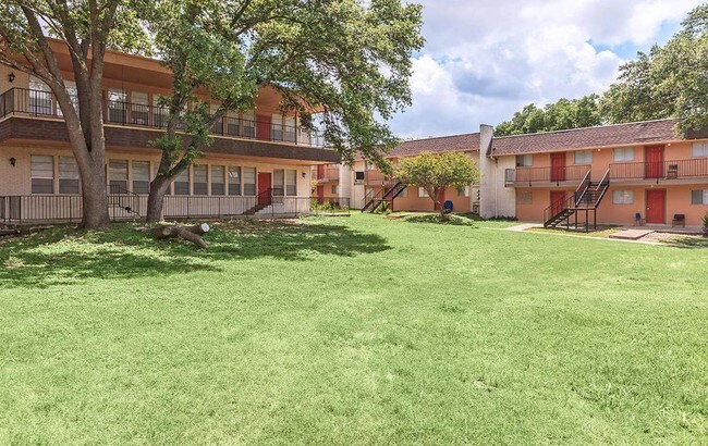 The Park on Bandera - San Antonio, TX | Apartment Finder