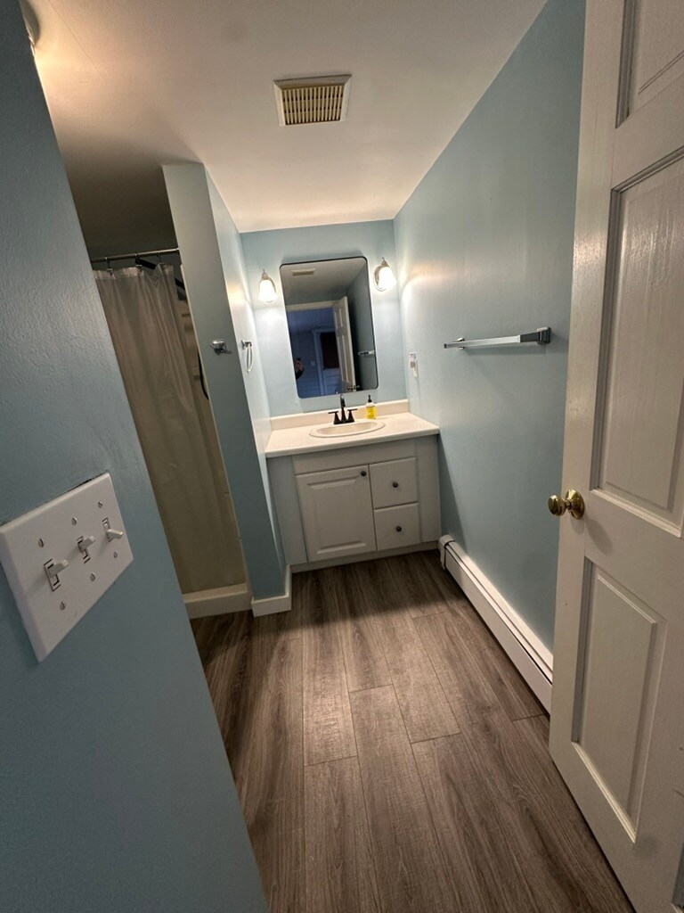 Bathroom - 328 Great Rd