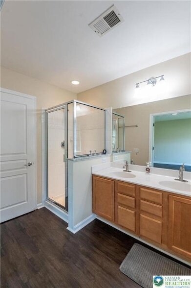 Building Photo - 8475 Putnam Ct