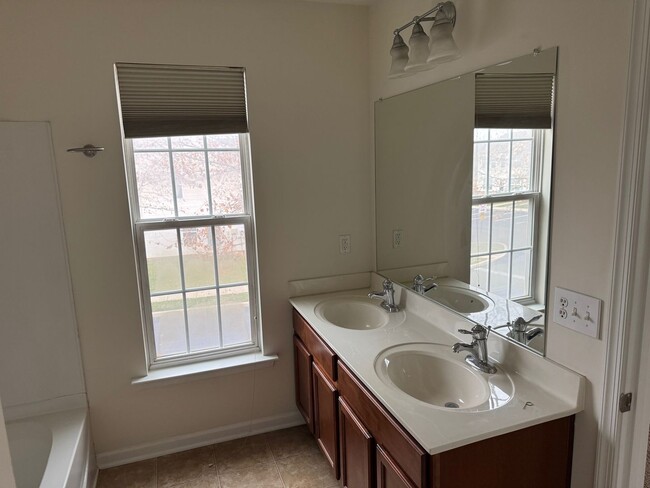 Building Photo - Upper Macungie 2 Bedroom 1.5 Bath end unit townhome for rent $1875/month