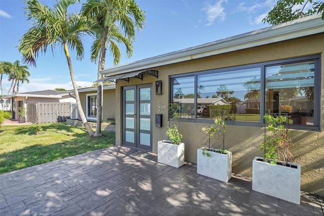 Building Photo - 1736 NW 38th St