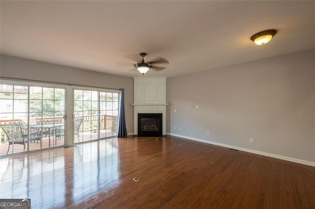 Building Photo - 1369 Thornborough Dr