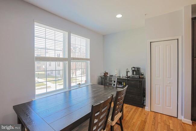 Building Photo - 8208 White Star Crossing