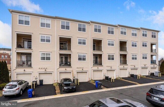 Building Photo - 22682 Verde Gate Terrace