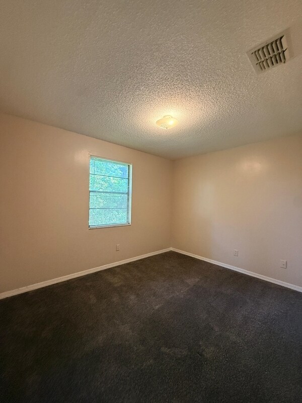 Building Photo - 470 Crabapple Ct