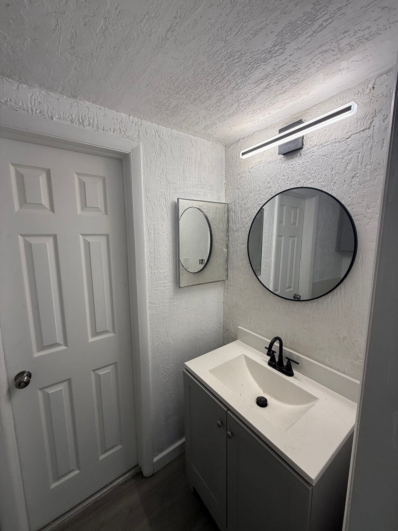 Building Photo - 7535 Betula Dr