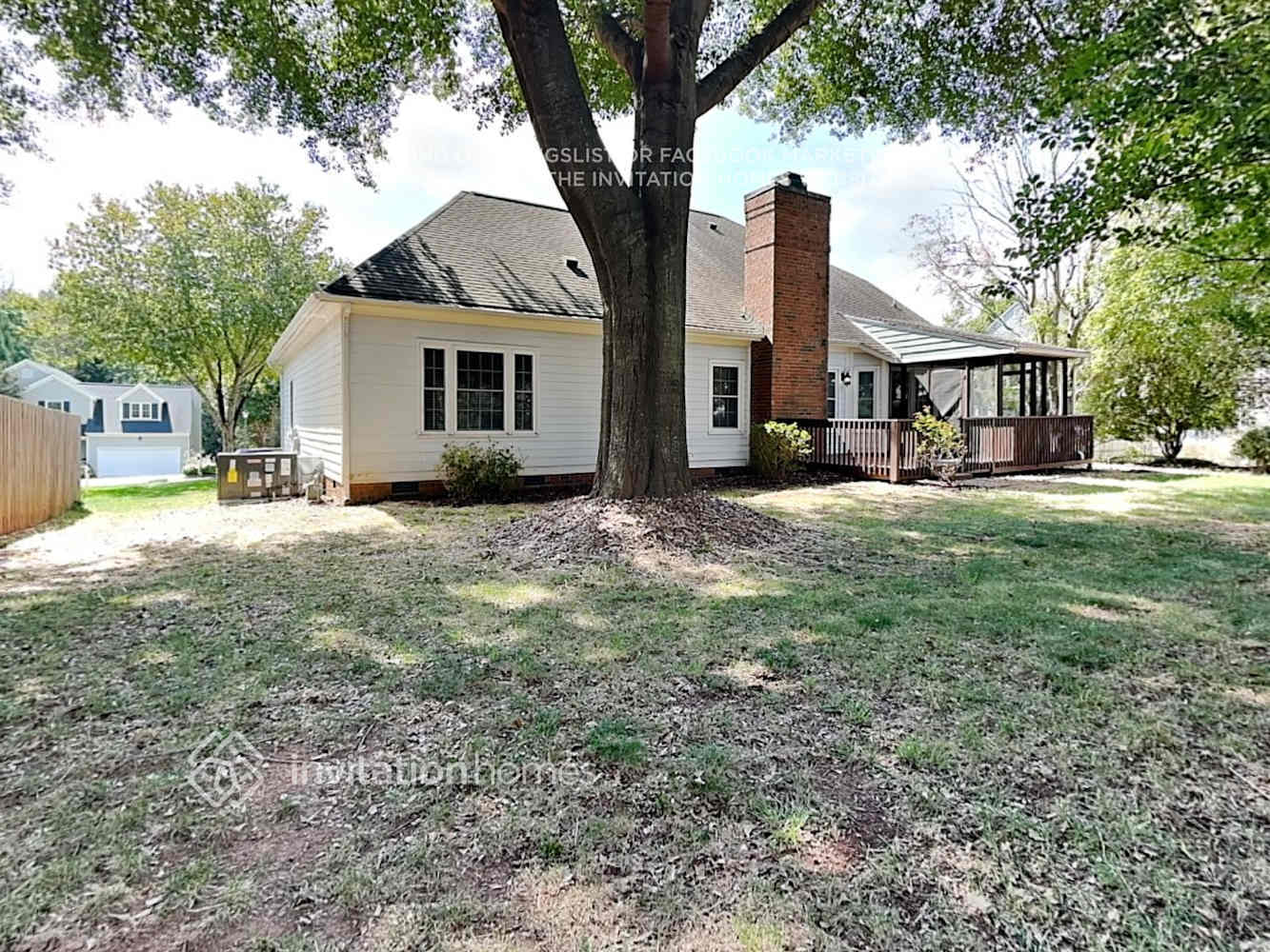 Building Photo - 504 Willowview Dr