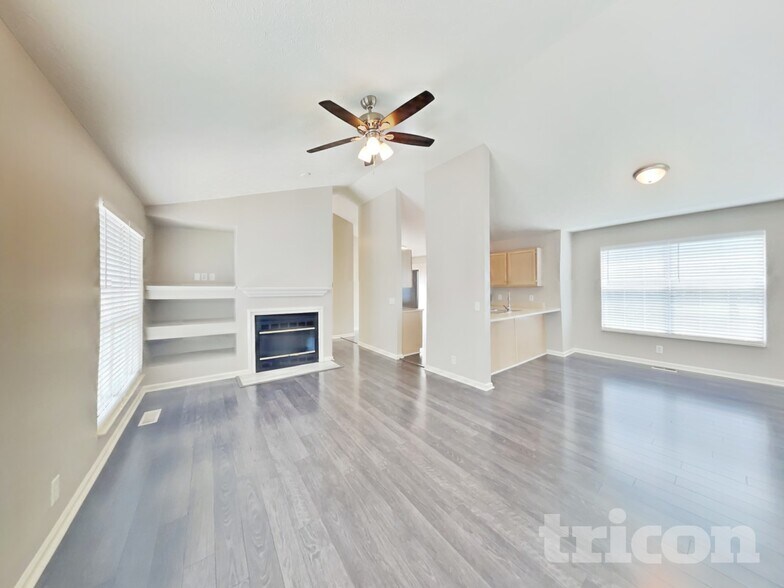 Building Photo - 716 Sweetwater Cir