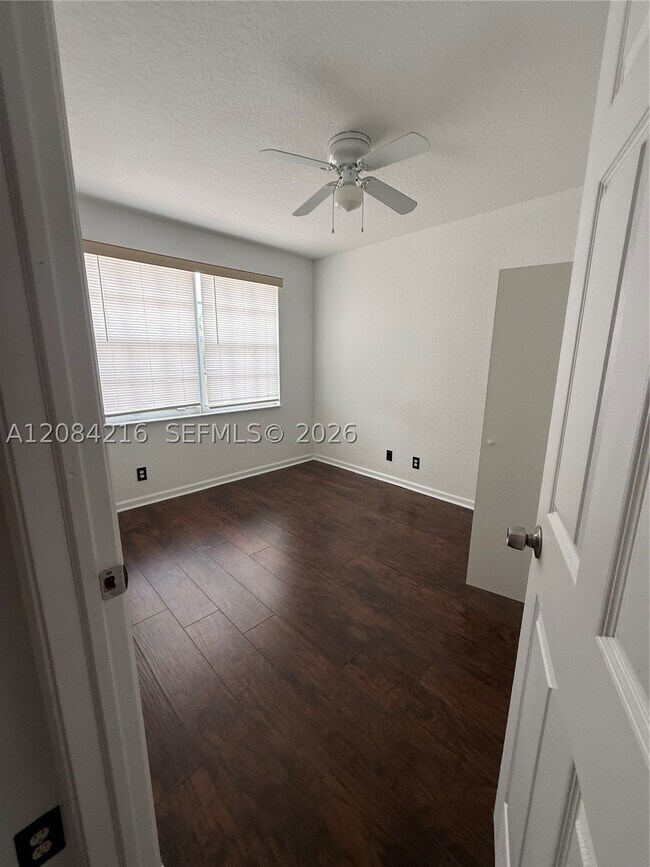 Building Photo - 6714 NW 39th Ln