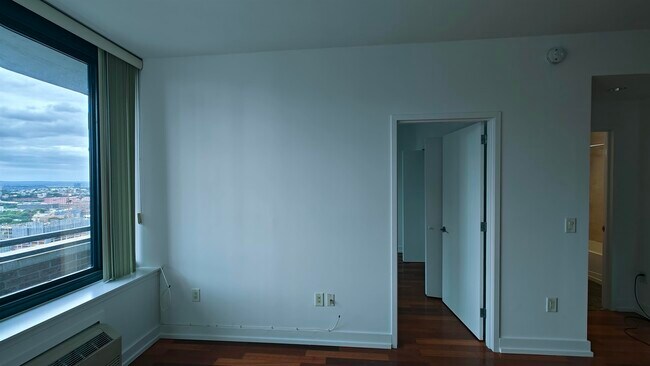 Building Photo - 389 Washington St
