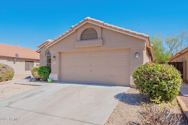 Building Photo - 43741 W Wade Dr