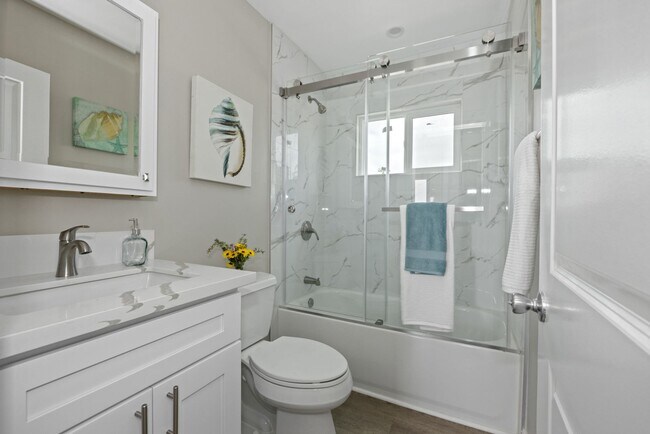 Building Photo - 858 Reposado Dr