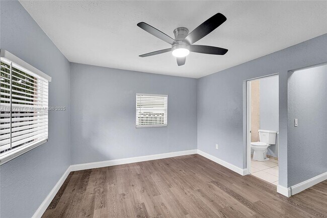 Building Photo - 2360 NW 6th Ct