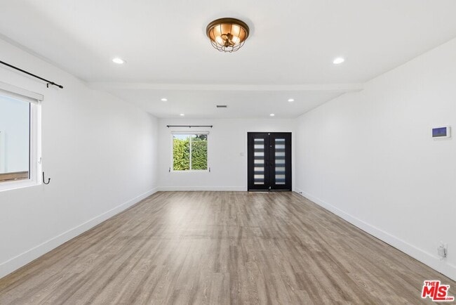 Building Photo - 6415 Madden Ave