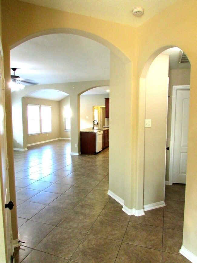 Building Photo - 6402 Sweet Orchid Ln