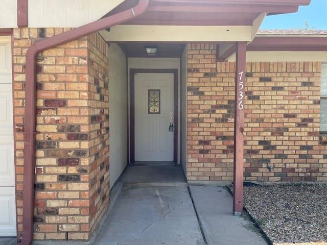 Building Photo - 7536 Meadowlark Ln N