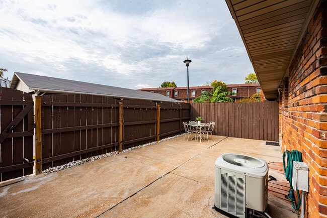 Fenced In Patio - 4329 Chateau de Ville Dr