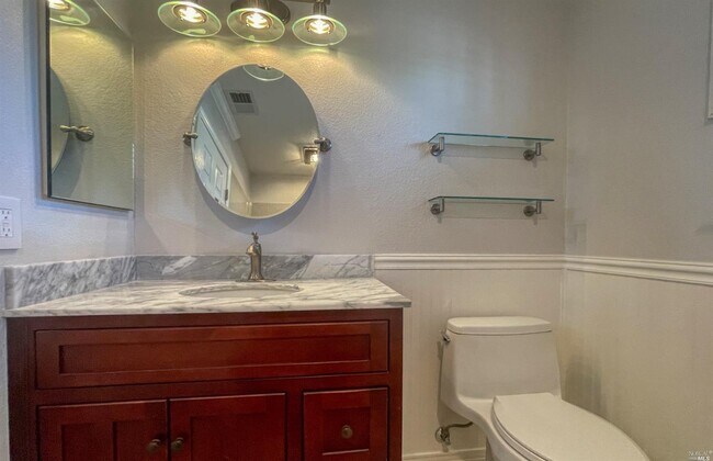 Building Photo - 1521 Genesis Ct