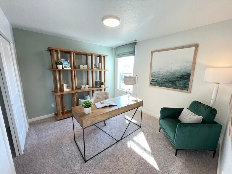 Building Photo - 1566 N Summer Spgs Cv