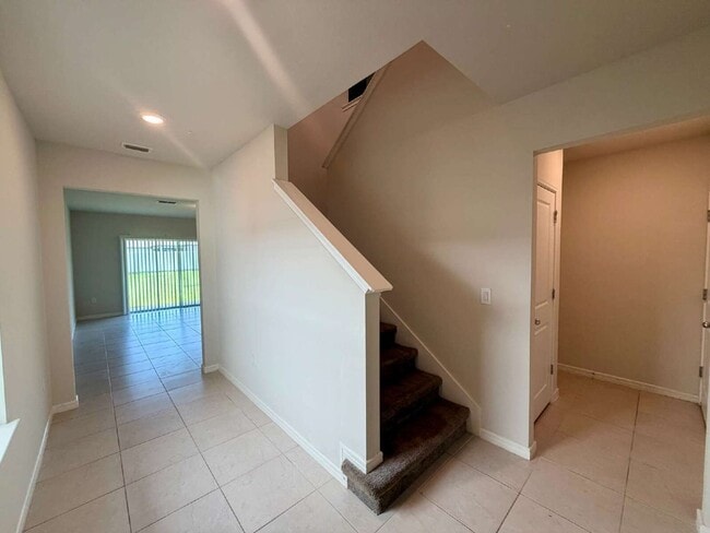 Building Photo - 30561 Gilbern Rd