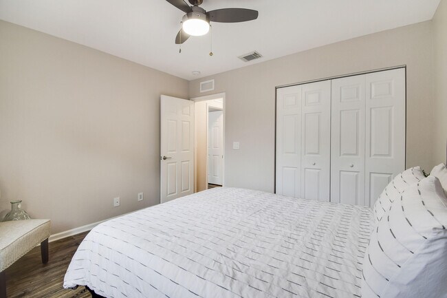 Building Photo - 6125 Eaton St