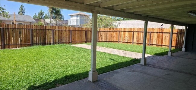 Building Photo - 2283 La Salle Ave